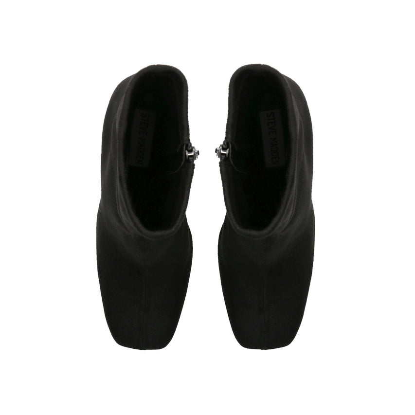 TRAVERSE 001  BLACK