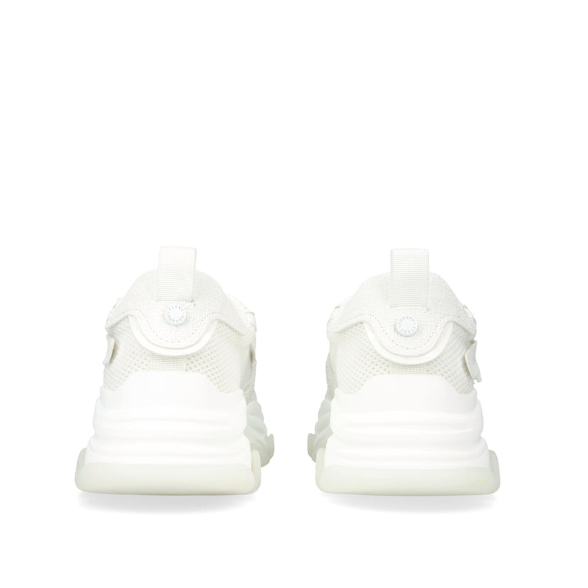 POSSES SNEAKER